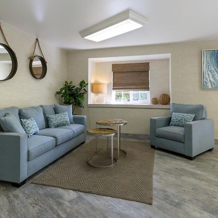 Ramada By Wyndham Costa Mesa/Newport Beach Экстерьер фото