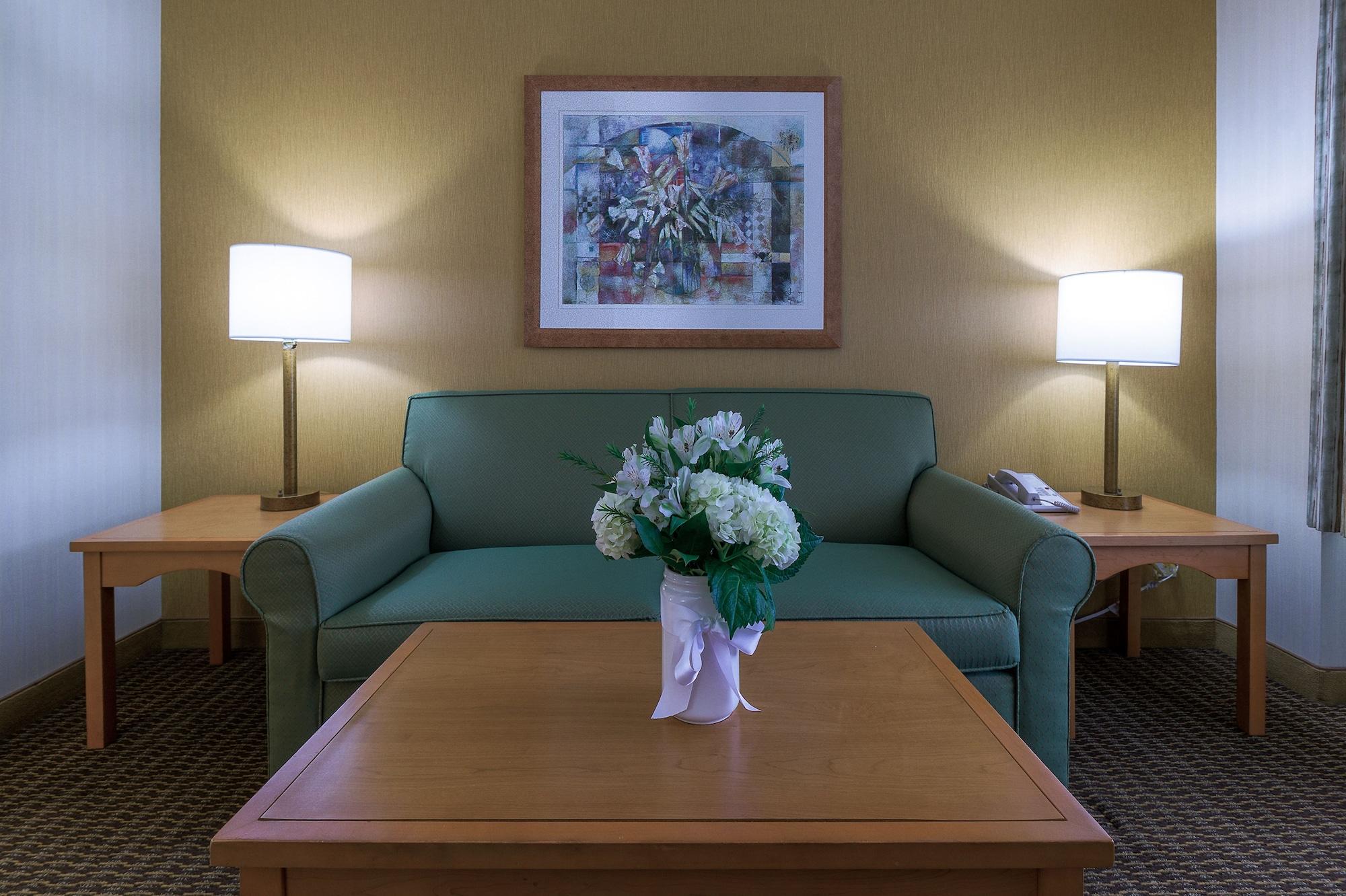 Ramada By Wyndham Costa Mesa/Newport Beach Экстерьер фото