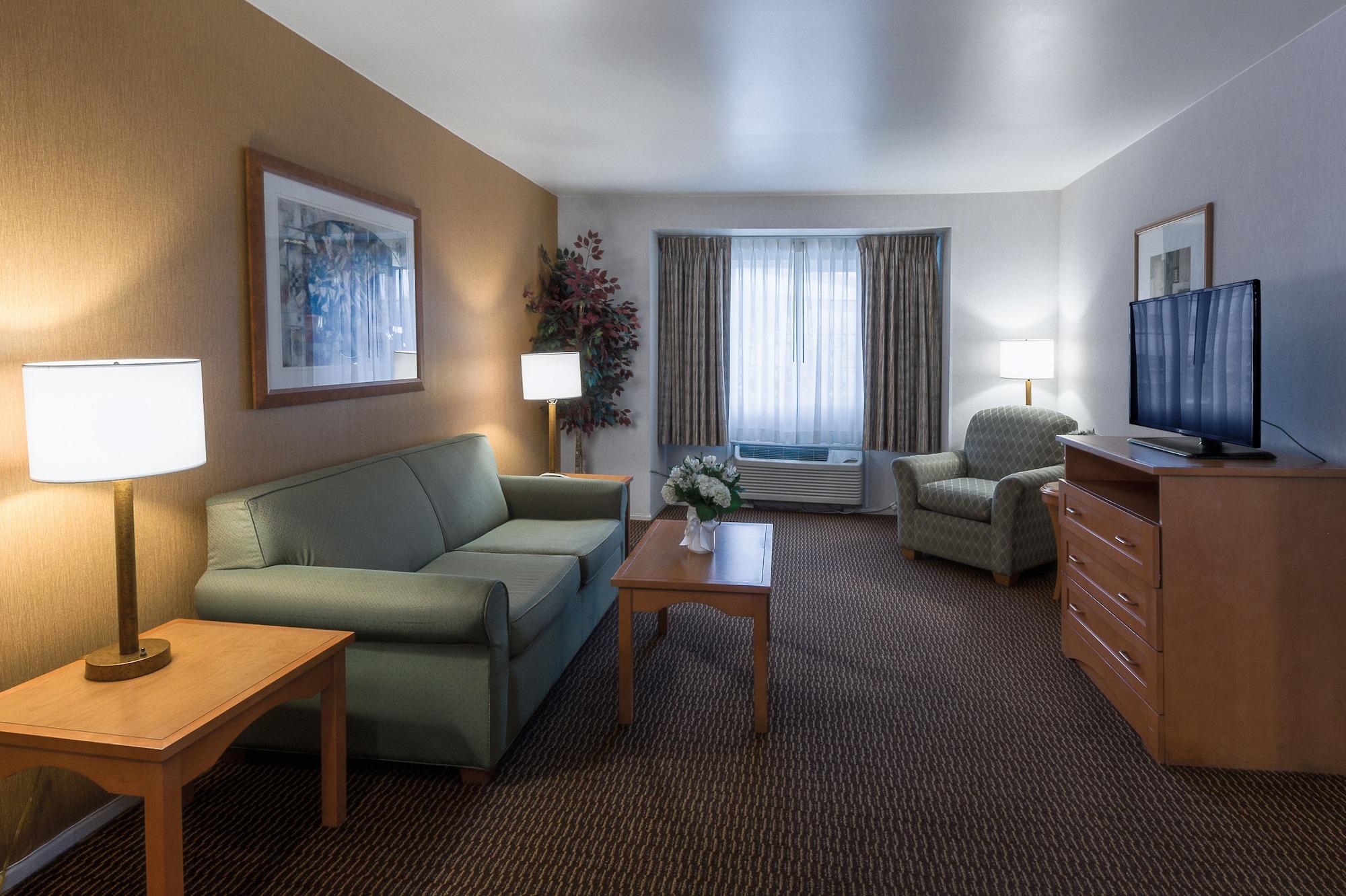Ramada By Wyndham Costa Mesa/Newport Beach Экстерьер фото